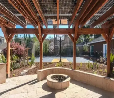 outdoor landscaping dubai