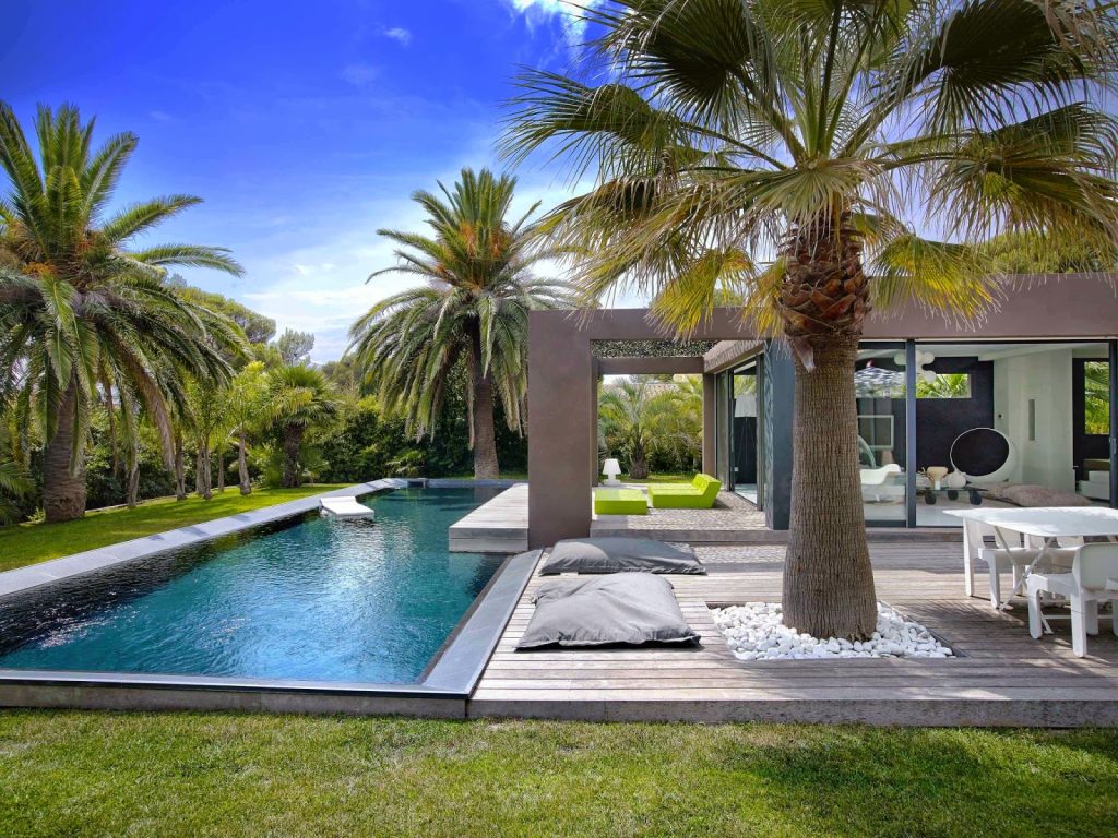 Crеating Drеamscapеs in Dubai: Landscaping, Villa Rеnovation, and Pool Contractors